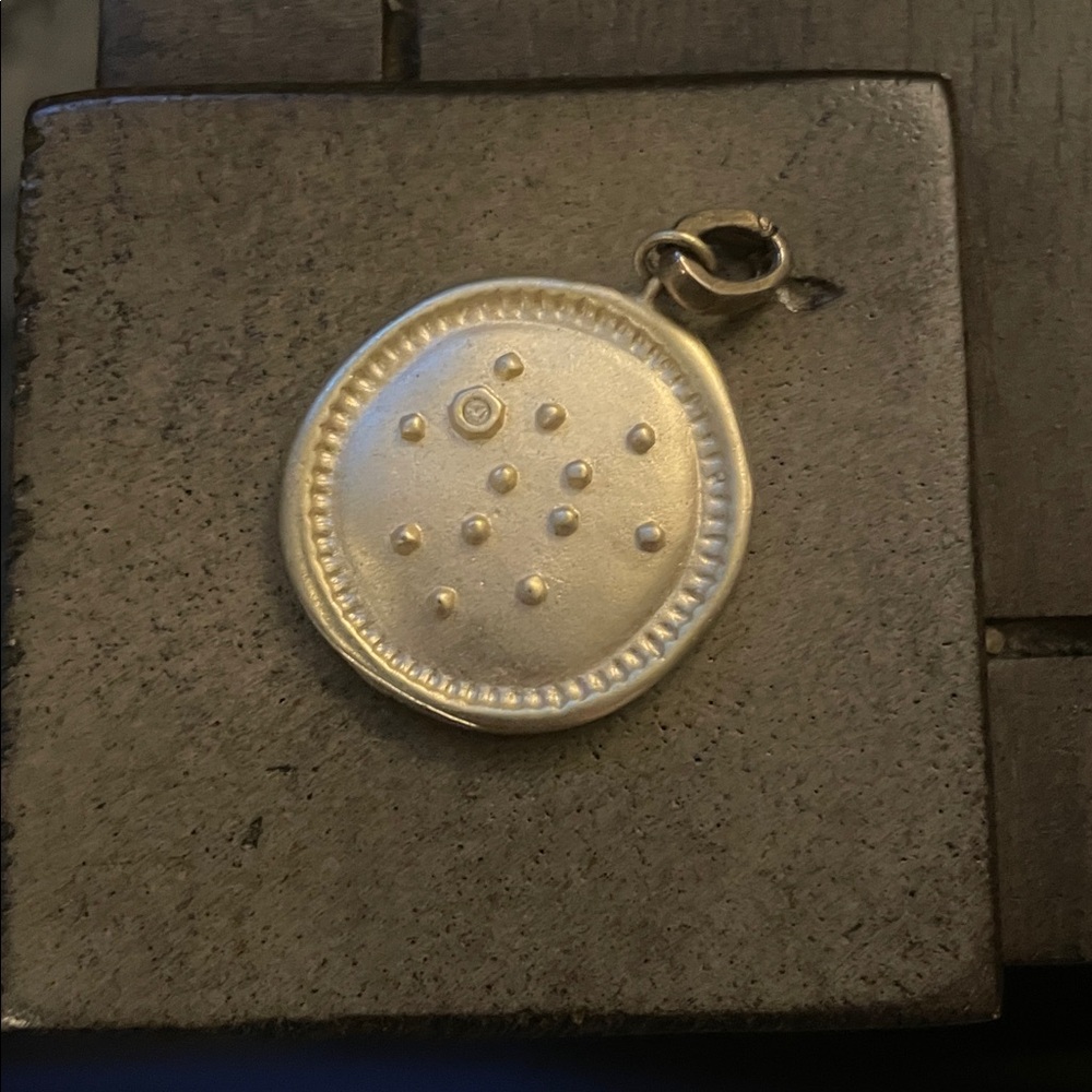 Kendra Scott Sagittarius Constellation Zodiac Sign Pendant